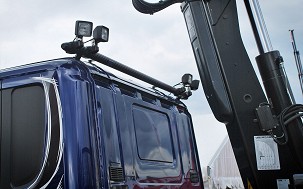 Scania R, G, P, T-series C14L, C16L és C19L AF Tető lámpatartó rúd fekete